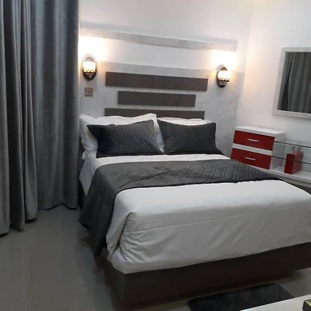 卡兹门小屋酒店 利文斯顿 外观 照片